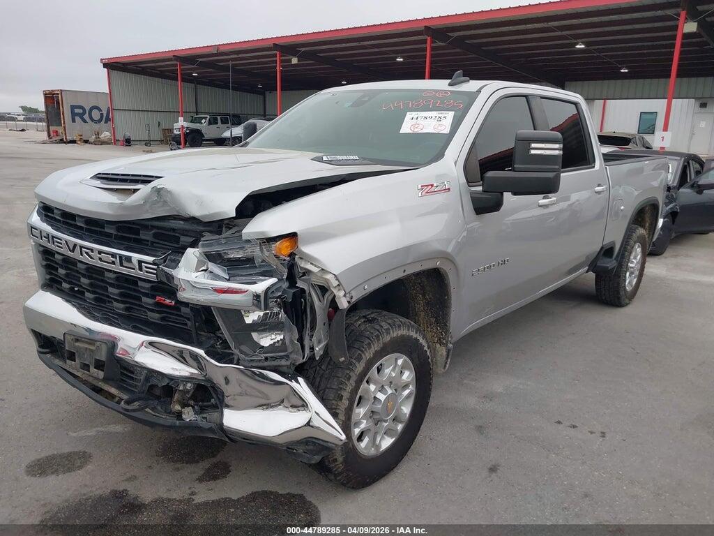 2GC4YNEY2N1240944 2022 CHEVROLET SILVERADO 2500HD photo no. 2