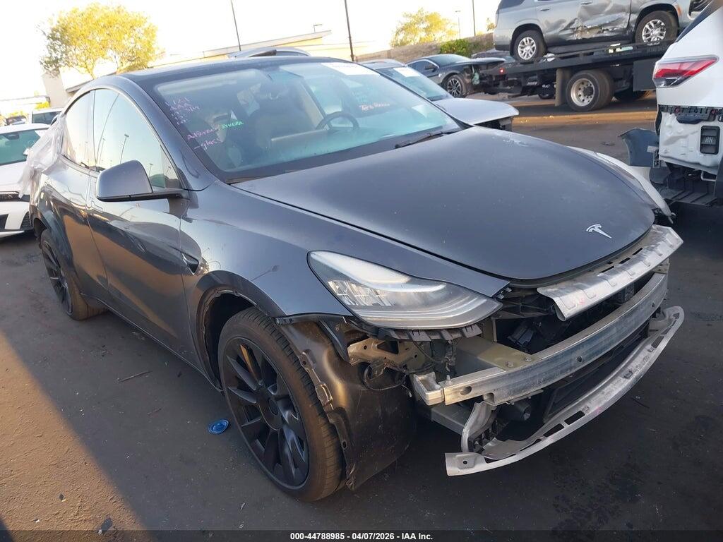 5YJYGAEE8MF180134 2021 TESLA MODEL Y photo no. 1