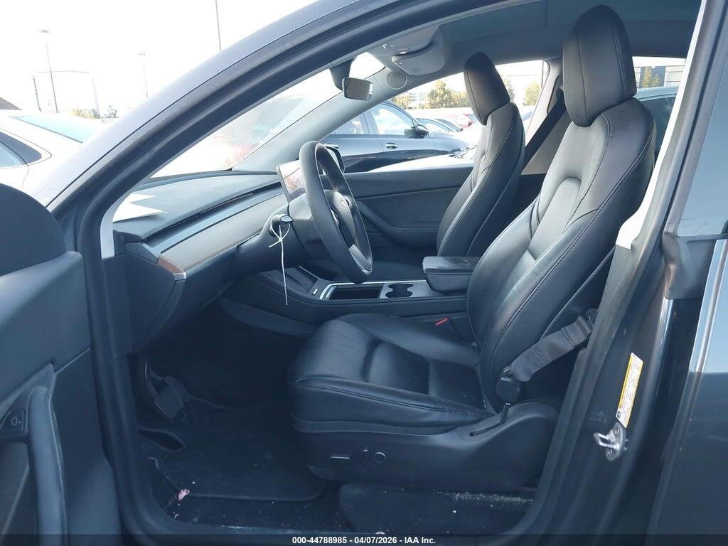 5YJYGAEE8MF180134 2021 TESLA MODEL Y photo no. 5