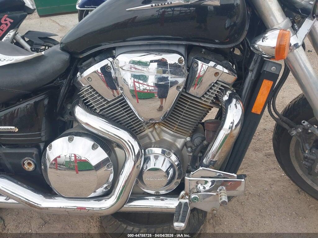 1HFSC46053A106463 2003 HONDA VTX1800 photo no. 8