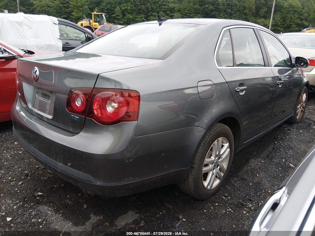 3VWAL7AJ6AM132428 2010 VOLKSWAGEN JETTA photo no. 4