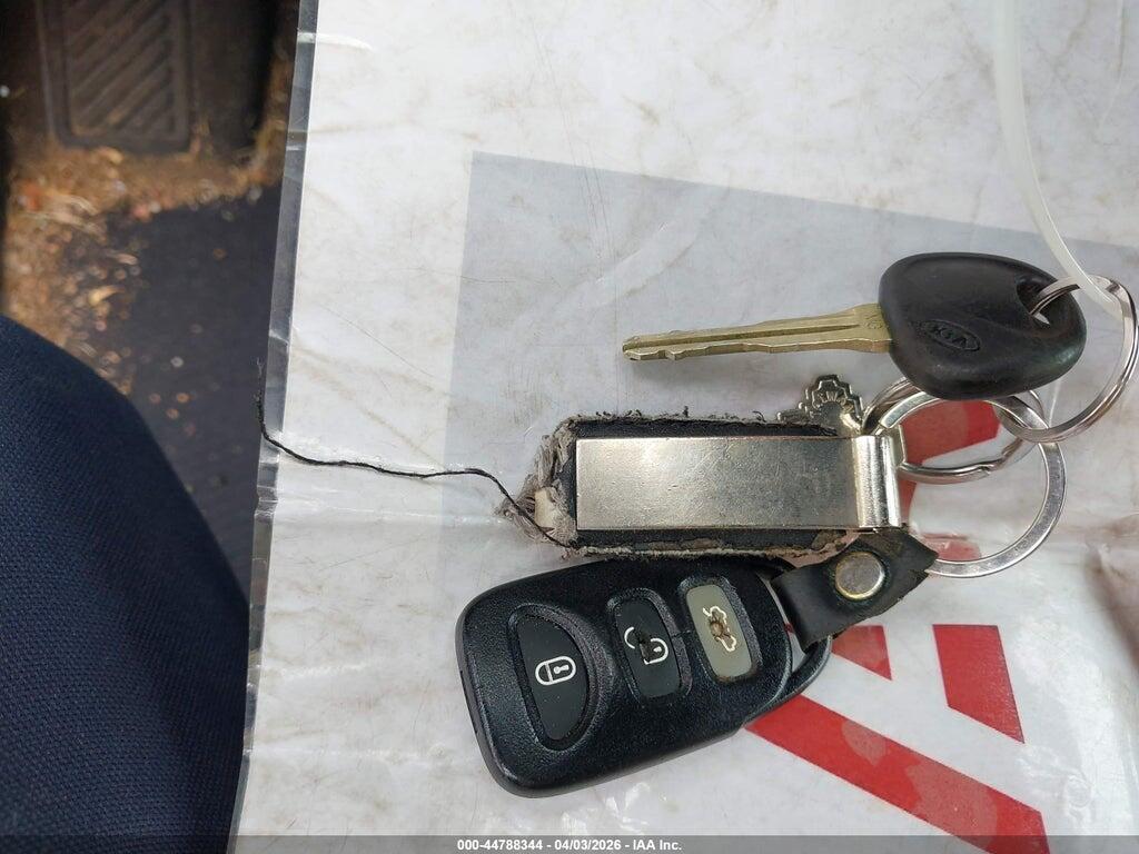 KNAGE228195331035 2009 KIA OPTIMA photo no. 11