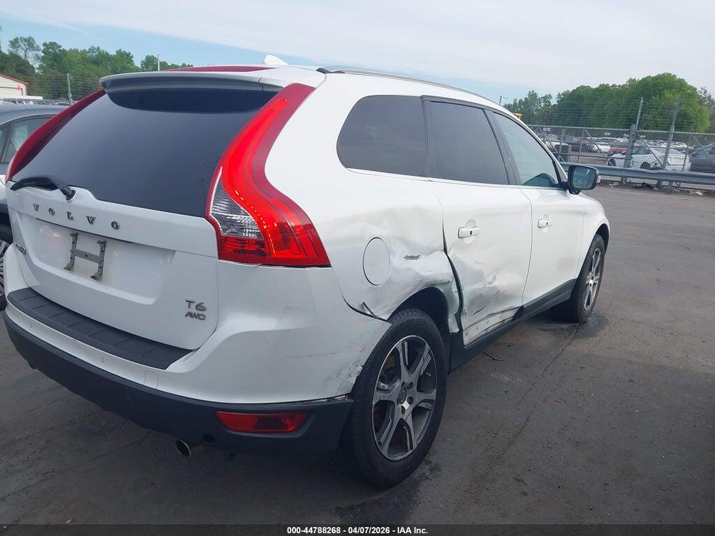 YV4902DZ0D2377219 2013 VOLVO XC60 photo no. 4