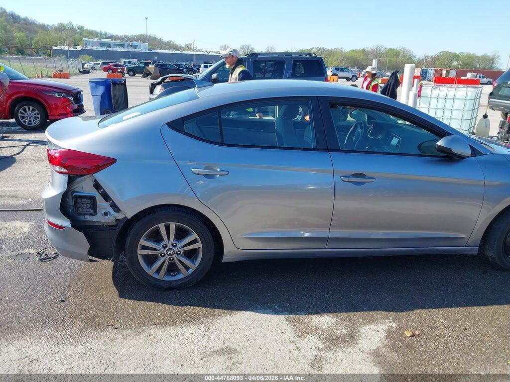 5NPD84LF0HH046766 2017 HYUNDAI ELANTRA photo no. 6
