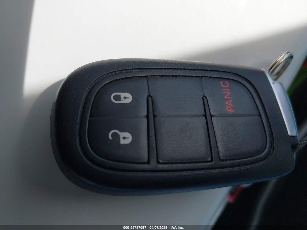 1C4PJLLB8JD540099 2018 JEEP CHEROKEE photo no. 11