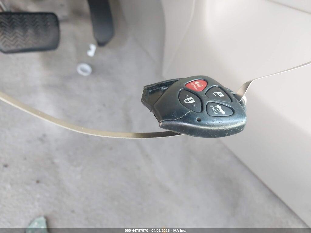 2T1BU4EE7BC607949 2011 TOYOTA COROLLA photo no. 11