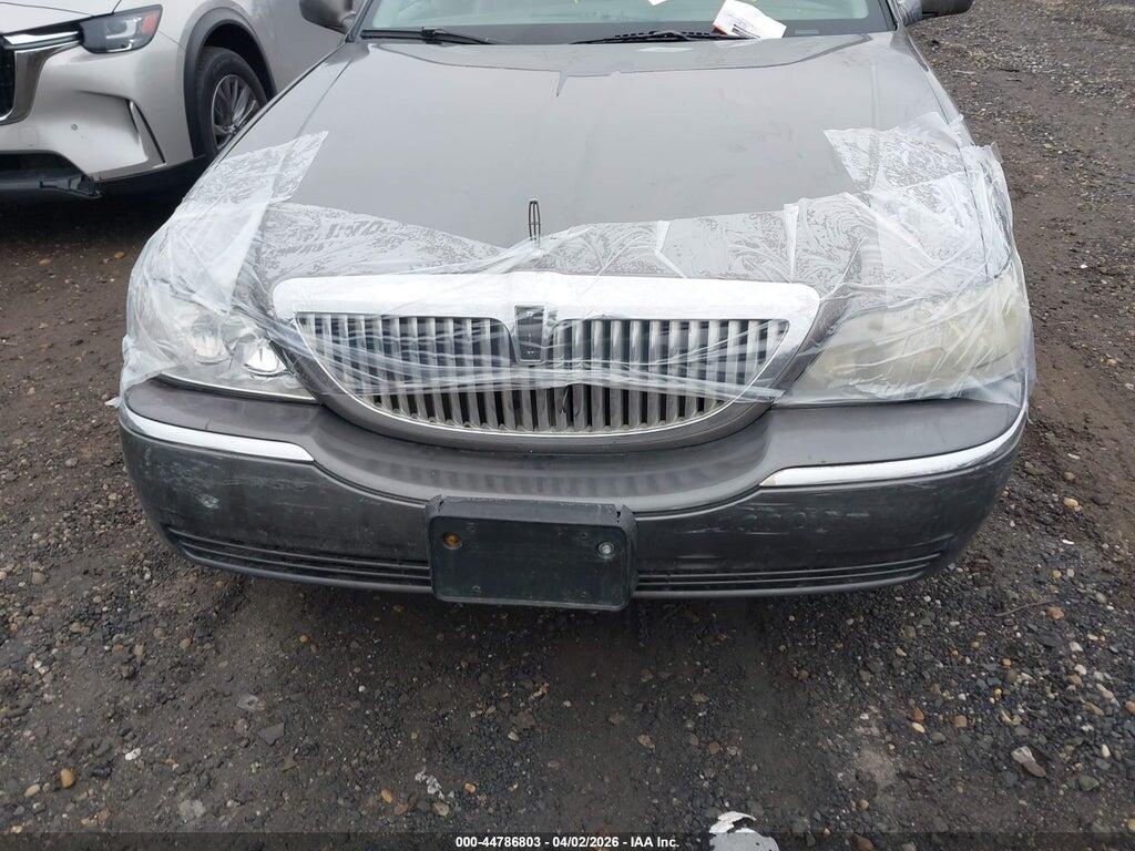 1LNHM82W83Y609166 2003 LINCOLN TOWN CAR photo no. 6
