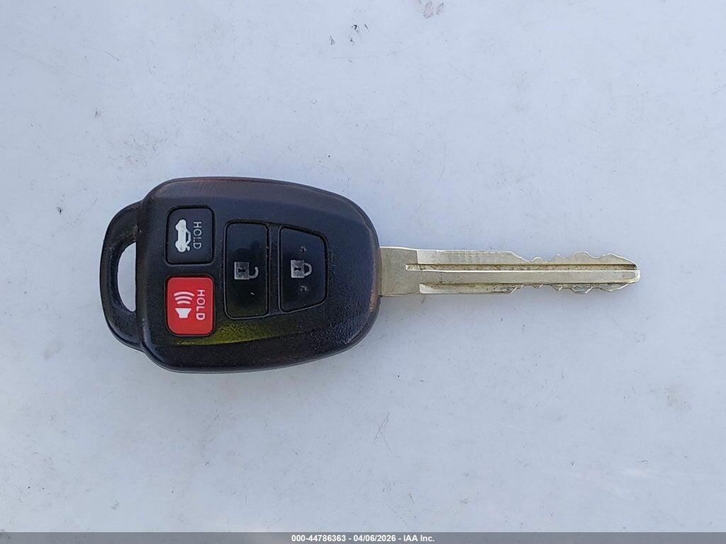 5YFBPRHE7FP252741 2015 TOYOTA COROLLA photo no. 11