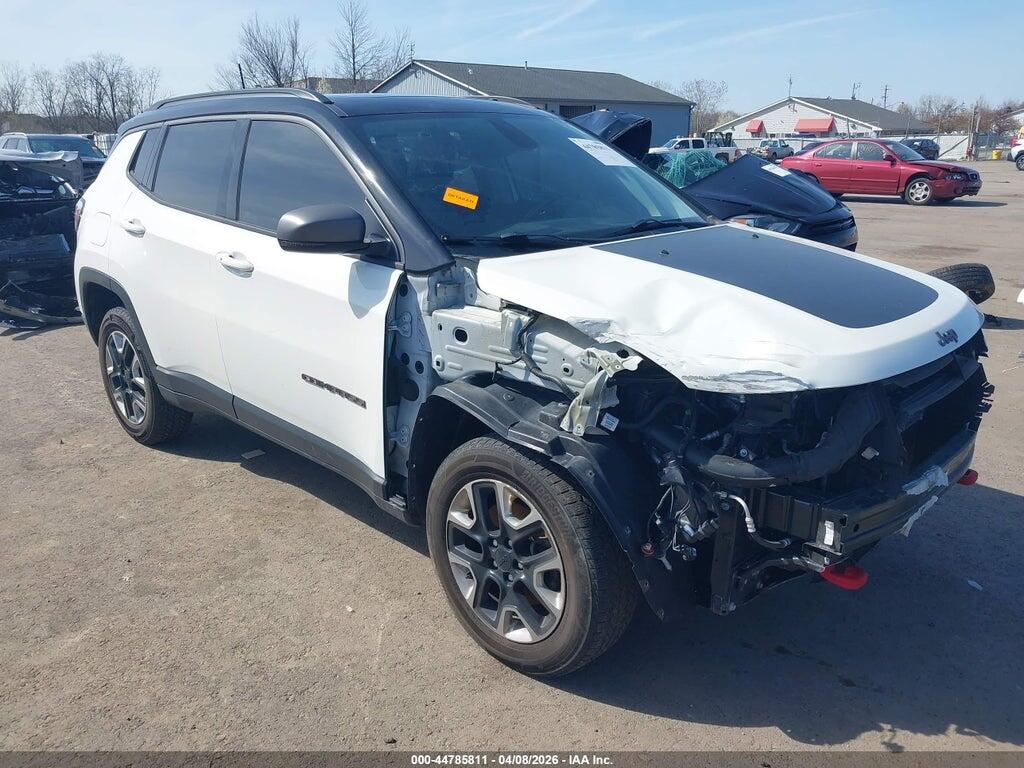 3C4NJDDB4JT231624 2018 JEEP COMPASS photo no. 1