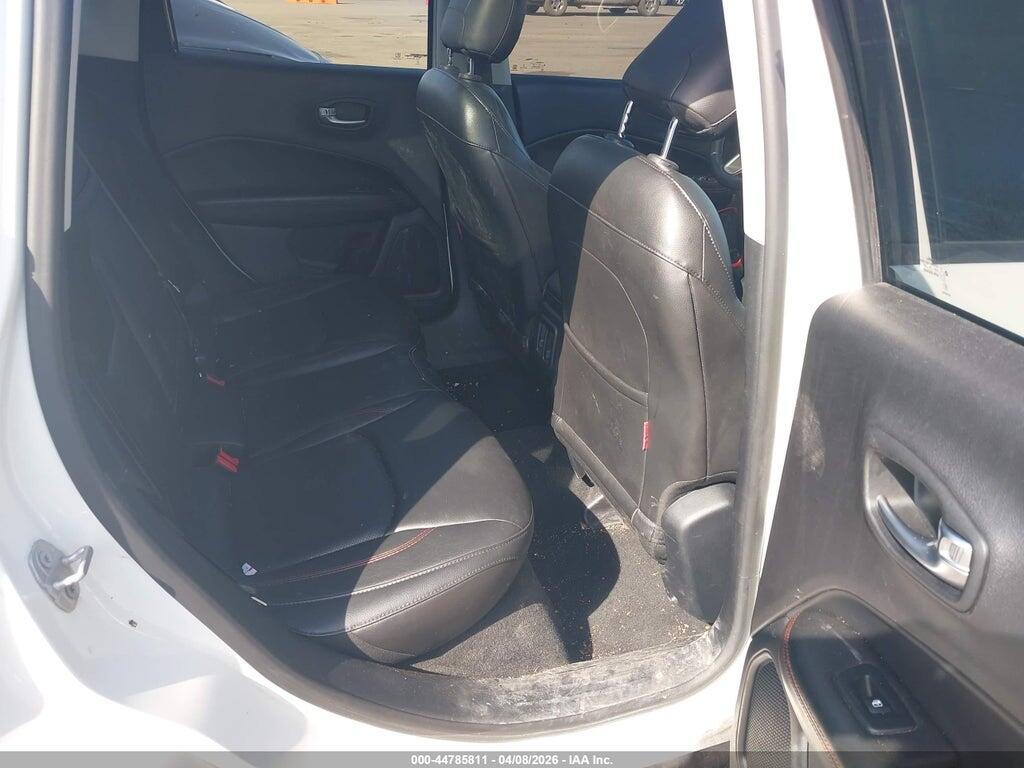 3C4NJDDB4JT231624 2018 JEEP COMPASS photo no. 8