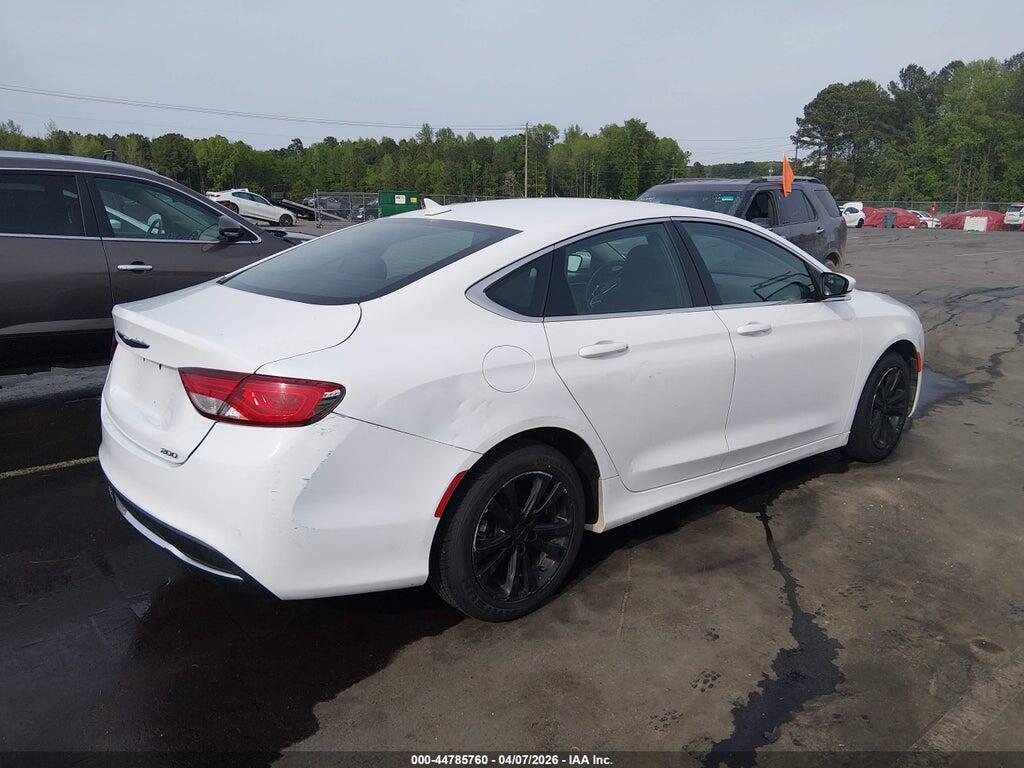 1C3CCCAB7FN677326 2015 CHRYSLER 200 photo no. 4