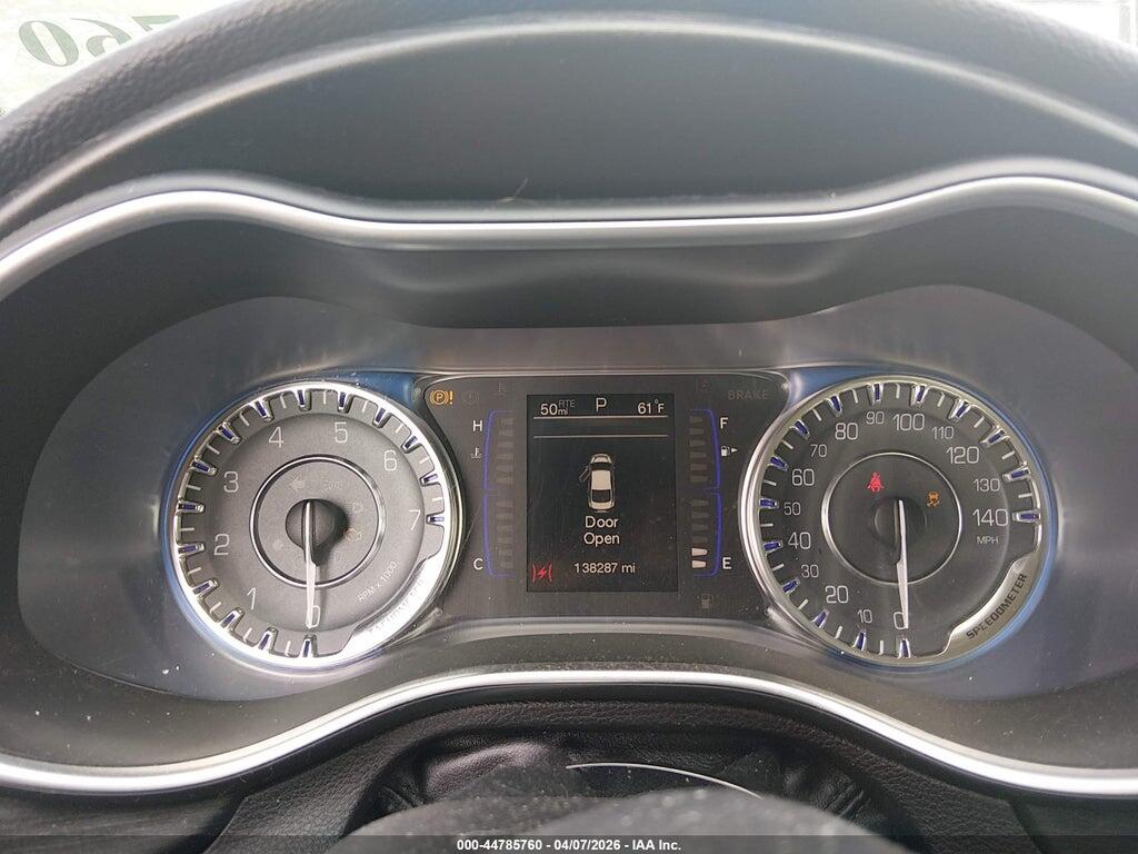 1C3CCCAB7FN677326 2015 CHRYSLER 200 photo no. 7