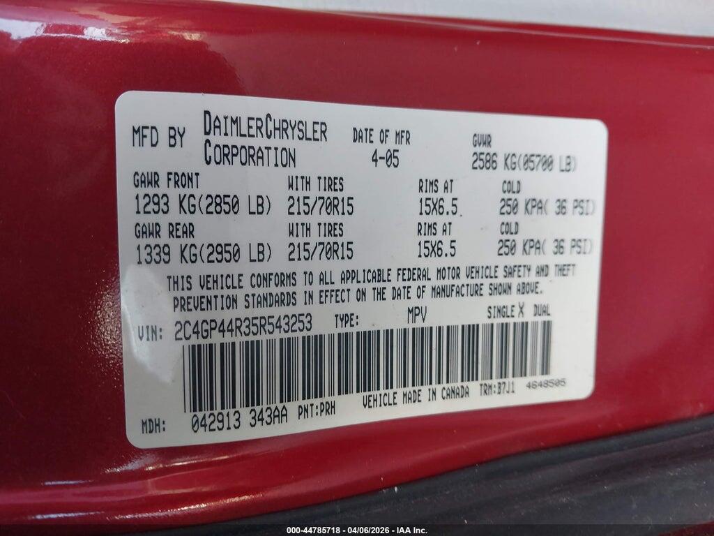 2C4GP44R35R543253 2005 CHRYSLER TOWN & COUNTRY photo no. 9