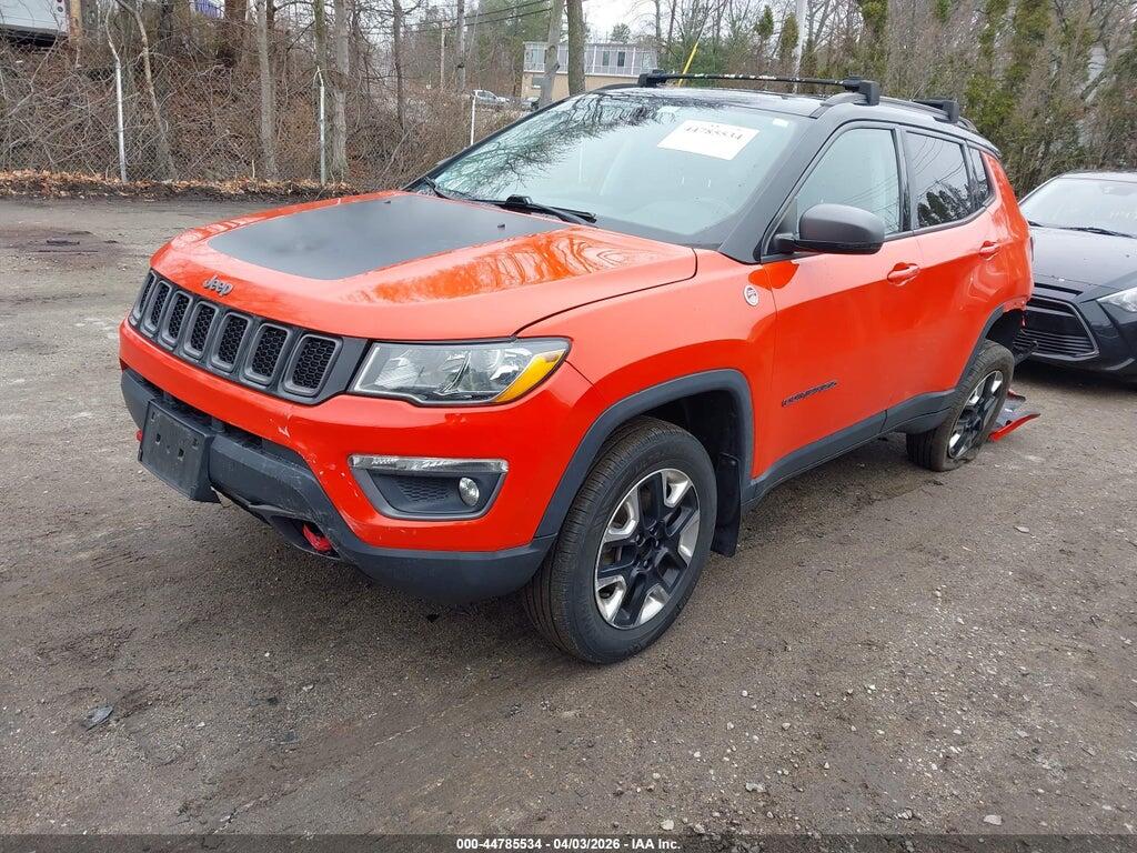 3C4NJDDB5JT116305 2018 JEEP COMPASS photo no. 2