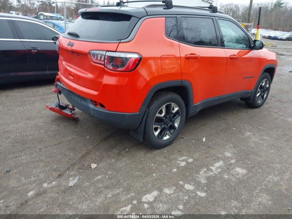 3C4NJDDB5JT116305 2018 JEEP COMPASS photo no. 4
