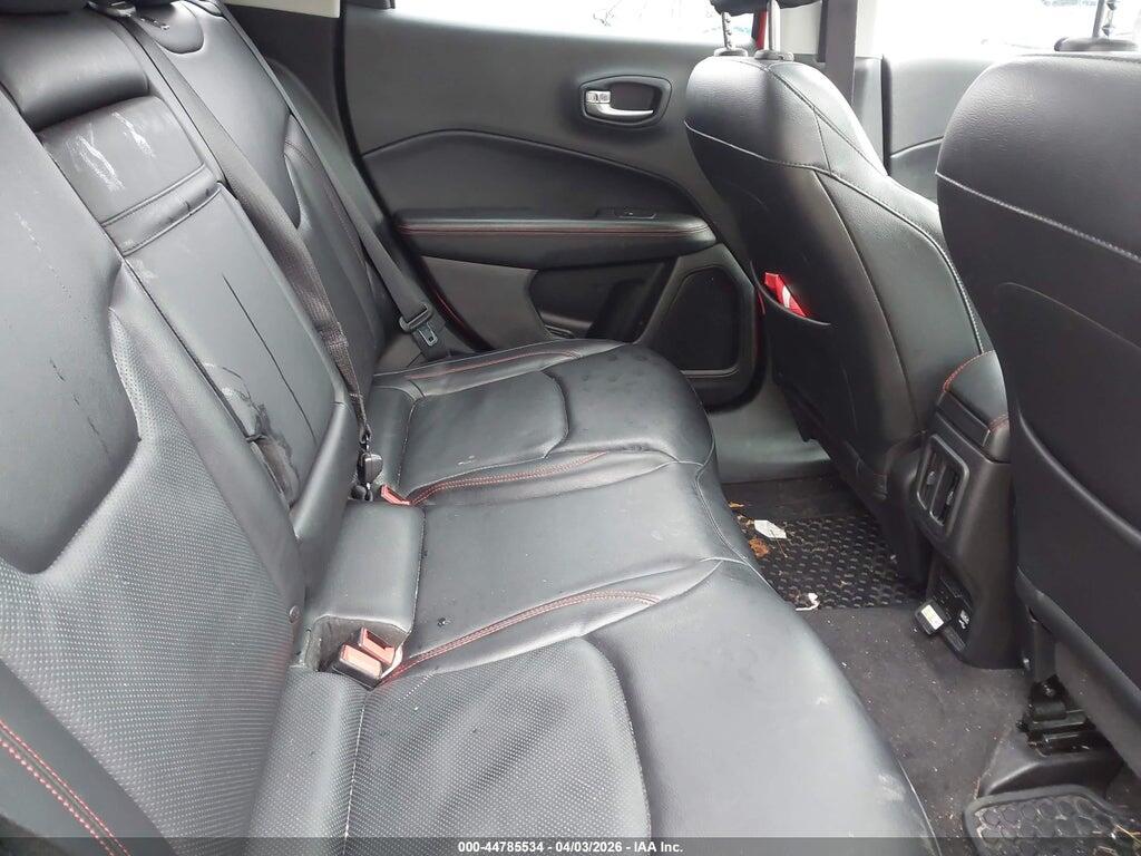 3C4NJDDB5JT116305 2018 JEEP COMPASS photo no. 8