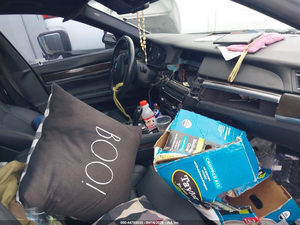 WBAKB4C5XBC574394 2011 BMW 740LI photo no. 5