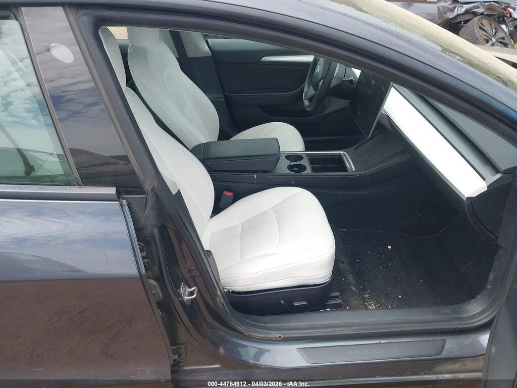 5YJ3E1EB4MF992844 2021 TESLA MODEL 3 photo no. 5