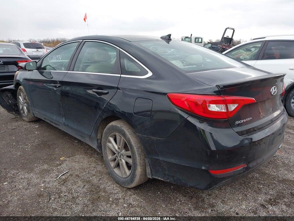 5NPE24AF4FH160761 2015 HYUNDAI SONATA photo no. 3