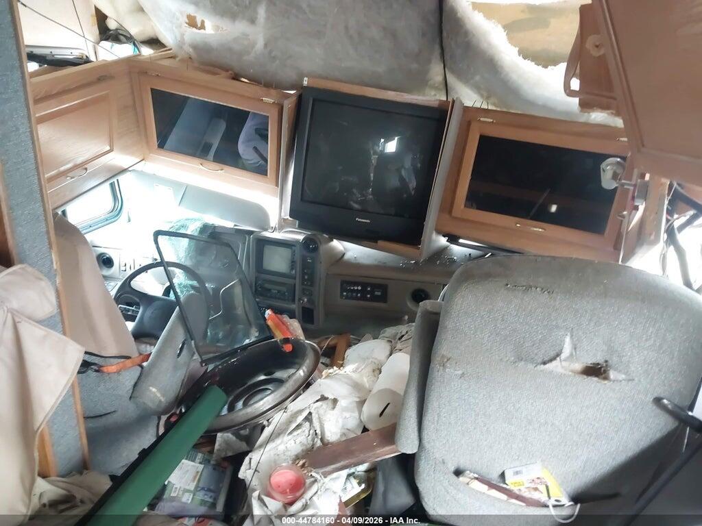 5B4MP67G833360452 2003 WORKHORSE CUSTOM CHASSIS MOTORHOME CHASSIS photo no. 5