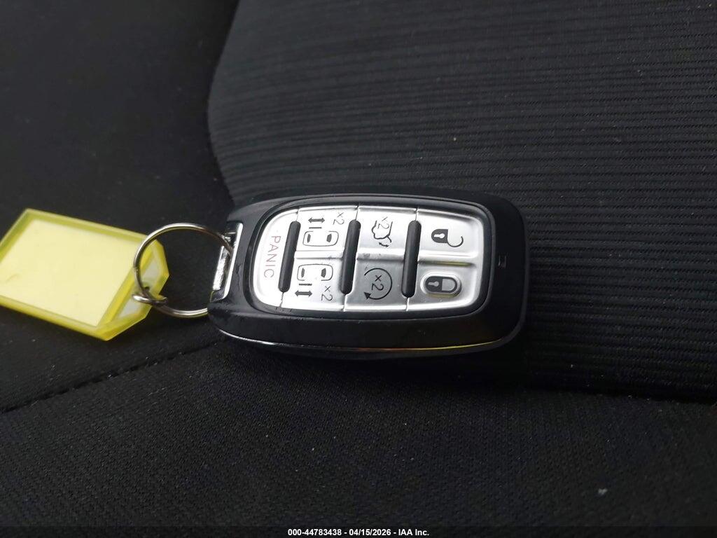 2C4RC1CG4PR520232 2023 CHRYSLER VOYAGER photo no. 11