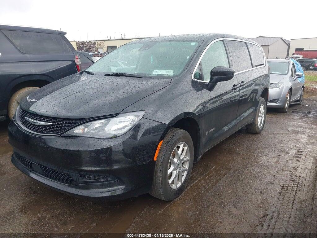 2C4RC1CG4PR520232 2023 CHRYSLER VOYAGER photo no. 2