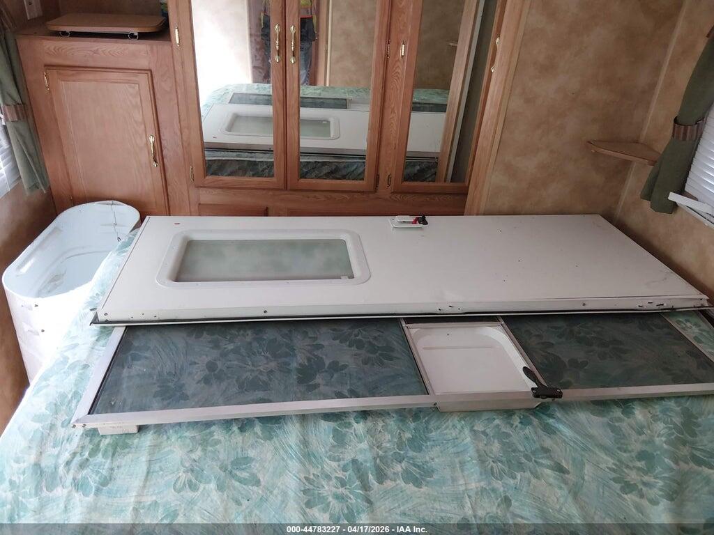 4YDT38D2877201352 2007 KEYSTONE HORNET 38DQDS photo no. 11