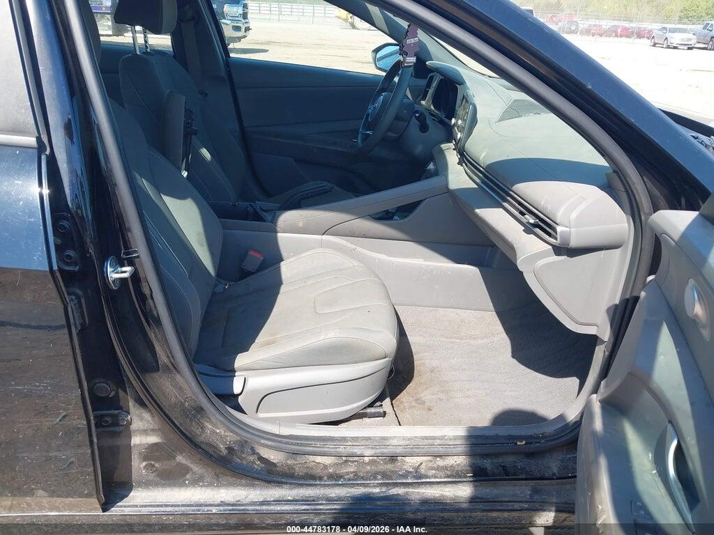 KMHLM4AG5PU452822 2023 HYUNDAI ELANTRA photo no. 5