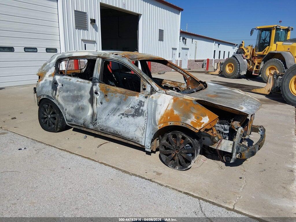 KNDPN3AC3J7421942 2018 KIA SPORTAGE photo no. 1
