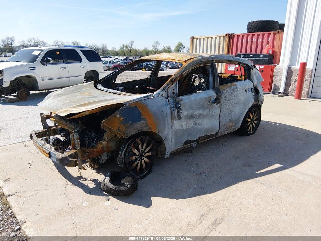 KNDPN3AC3J7421942 2018 KIA SPORTAGE photo no. 2