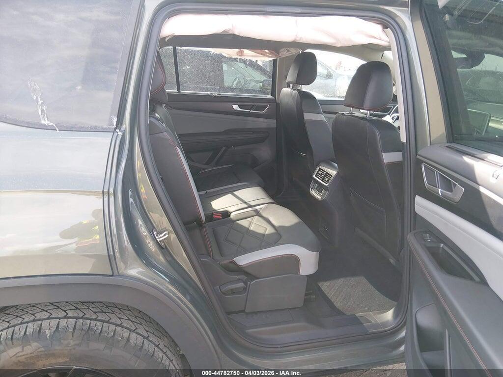 1V2CR2CA0RC586891 2024 VOLKSWAGEN ATLAS photo no. 8