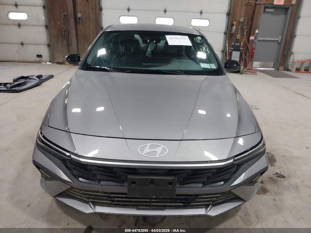 KMHLM4DG2SU961755 2025 HYUNDAI ELANTRA photo no. 12