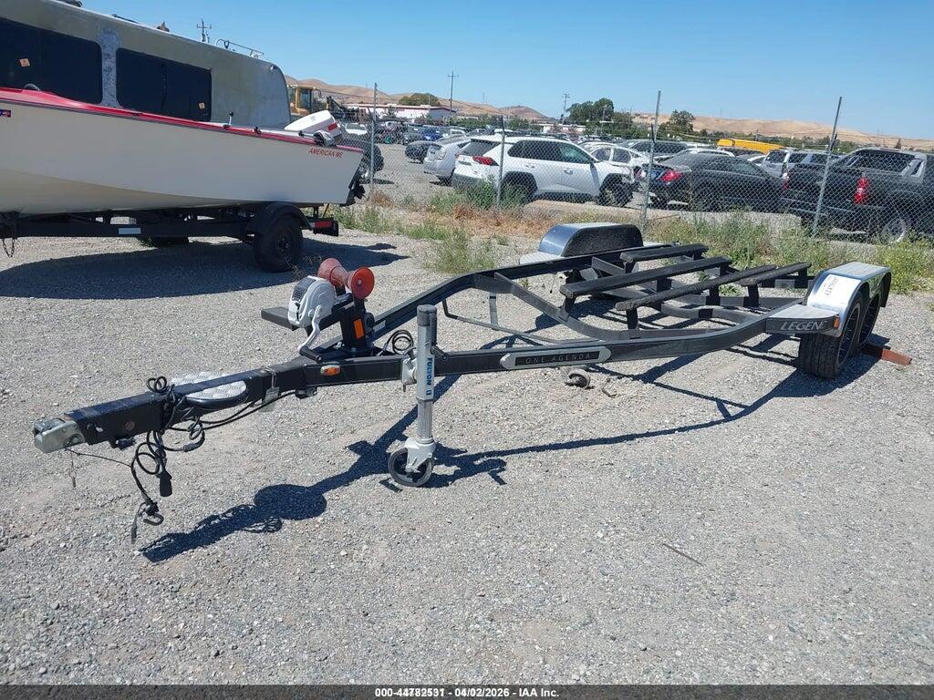 1L8TALPG4HA030072 2017 LEGO BOAT TRAILER photo no. 2