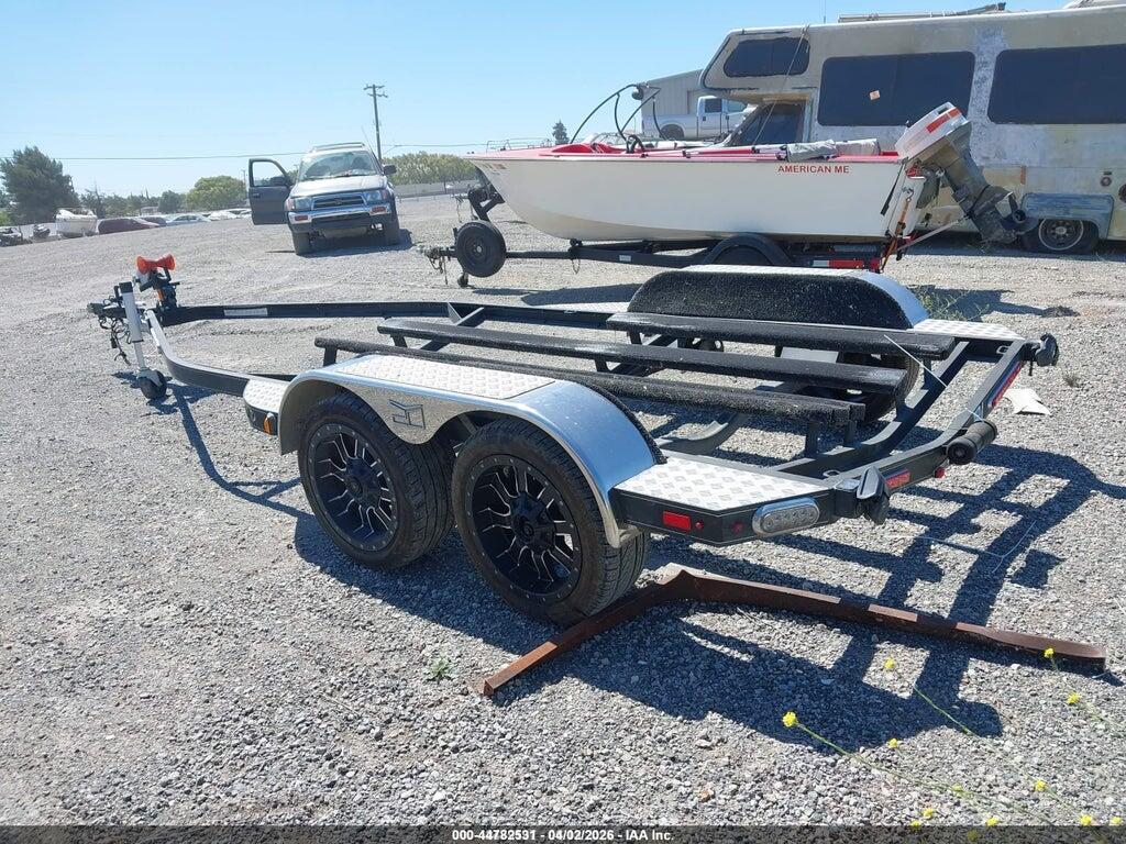 1L8TALPG4HA030072 2017 LEGO BOAT TRAILER photo no. 3