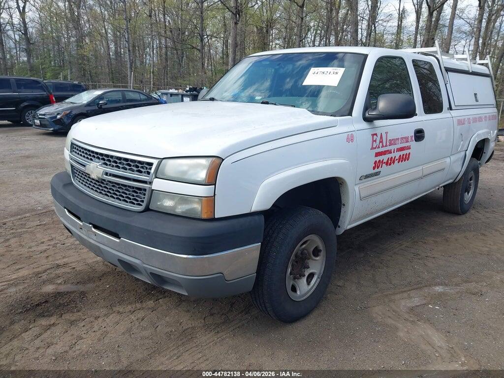 1GCHC29U15E135333 2005 CHEVROLET SILVERADO 2500HD photo no. 2