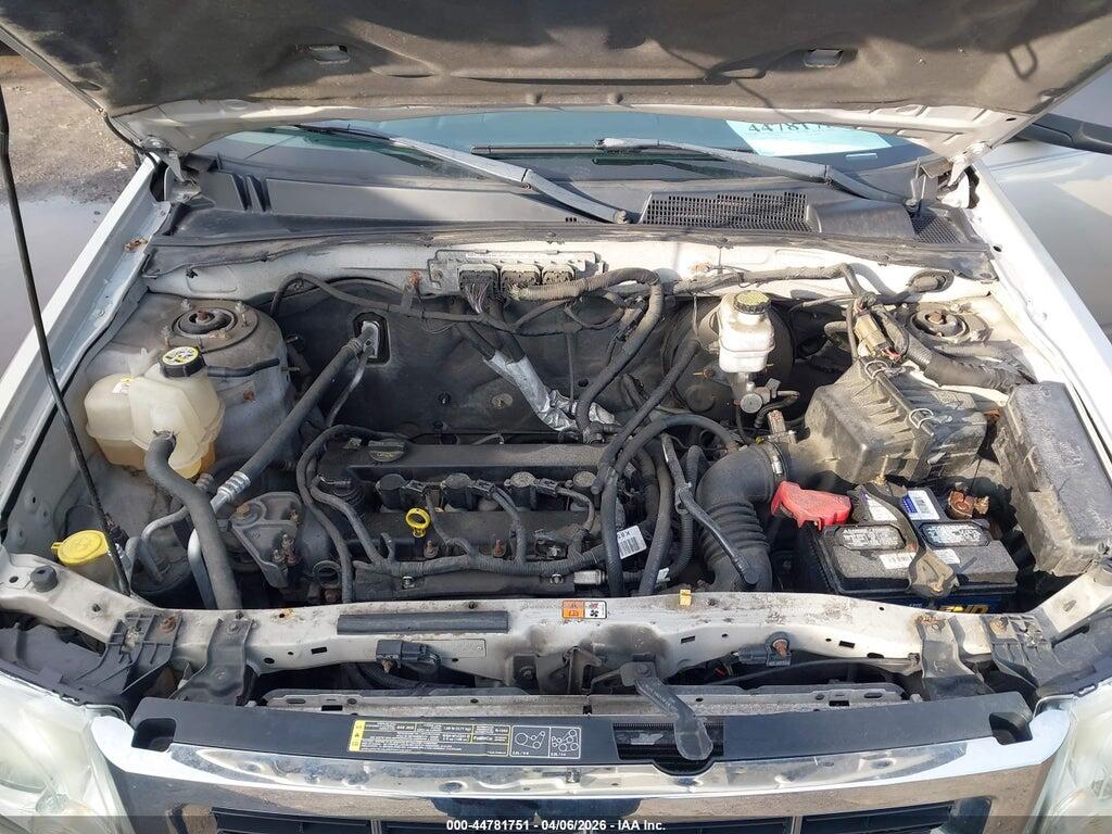 1FMCU0D72BKA03560 2011 FORD ESCAPE photo no. 10