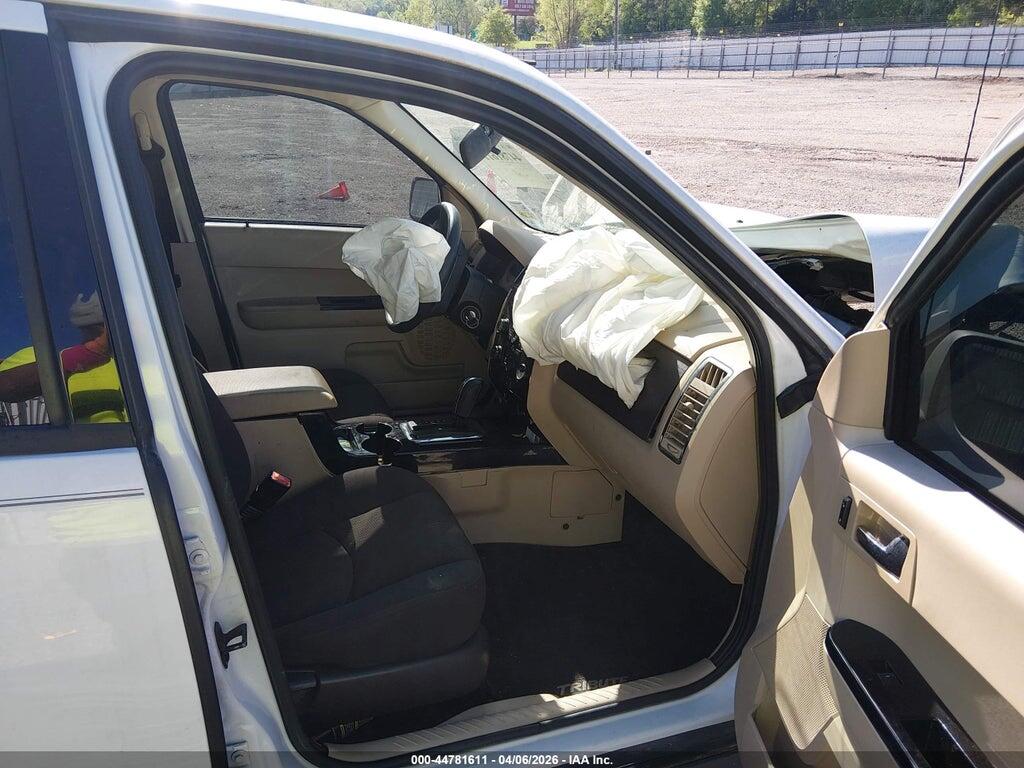 4F2CZ02Z98KM28065 2008 MAZDA TRIBUTE photo no. 5
