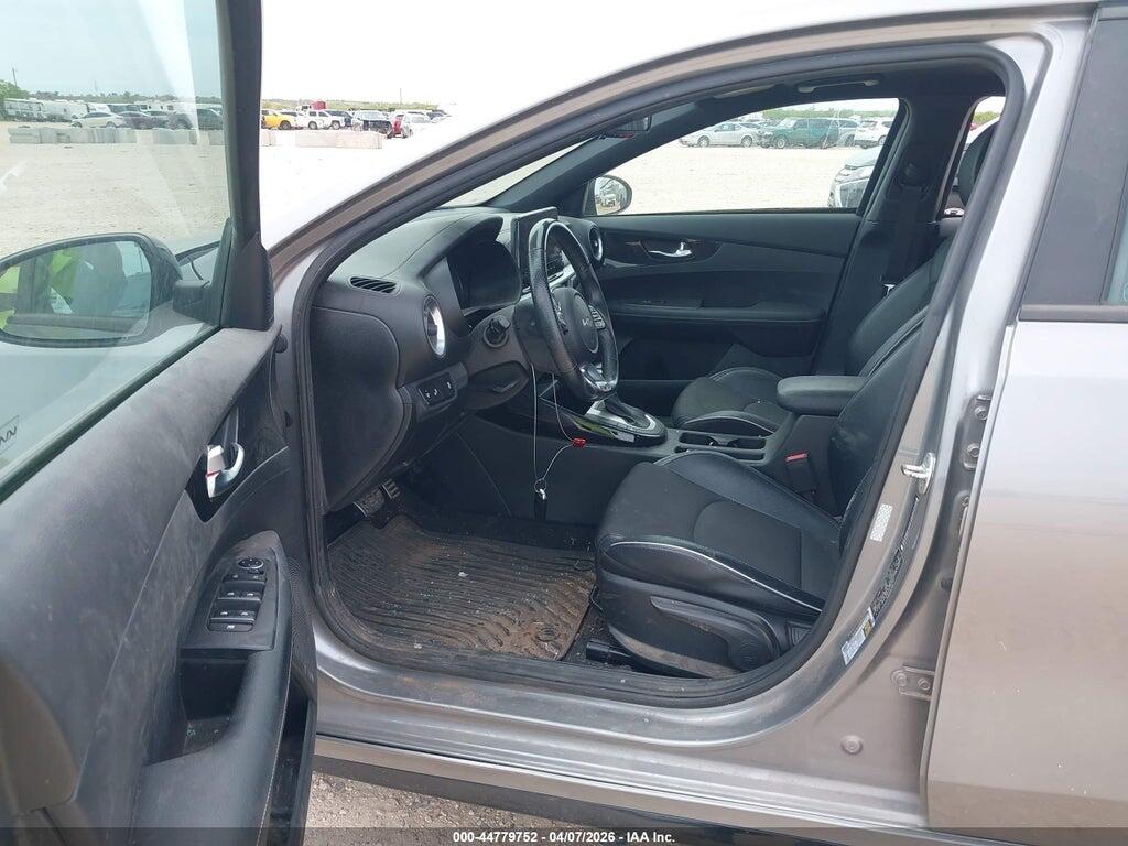 3KPF54AD1PE522562 2023 KIA FORTE photo no. 5
