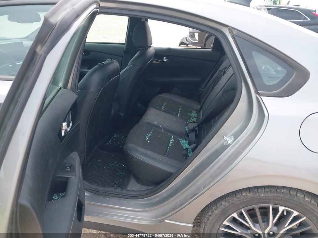 3KPF54AD1PE522562 2023 KIA FORTE photo no. 8