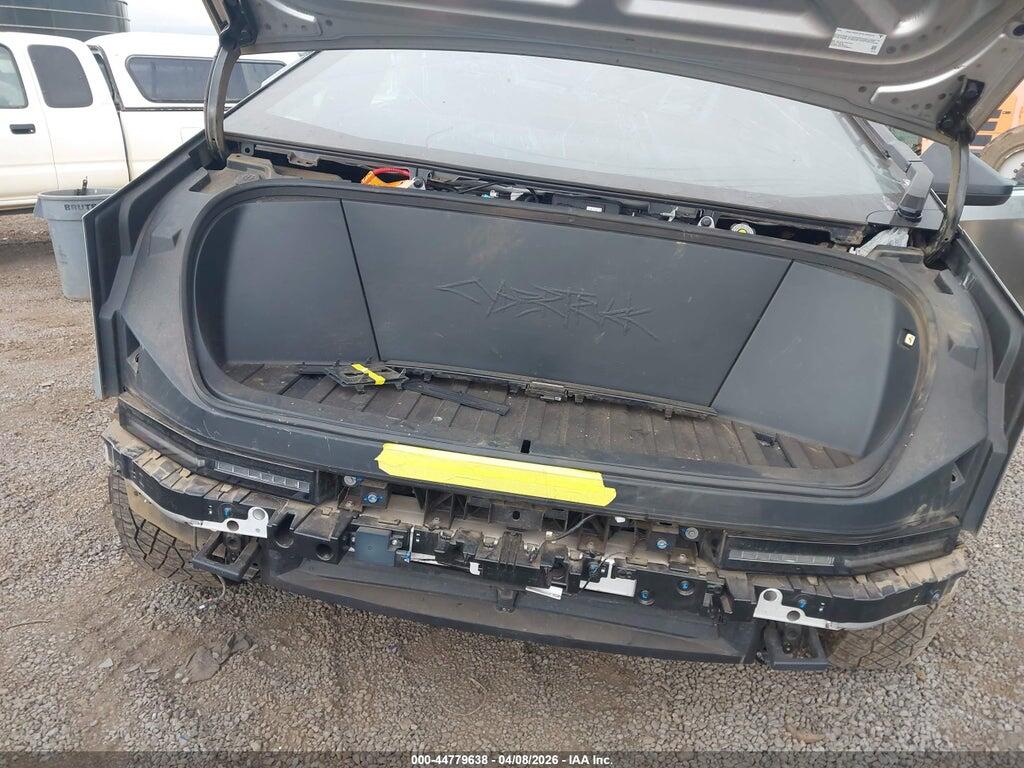 7G2CEHED4RA049784 2024 TESLA CYBERTRUCK photo no. 10