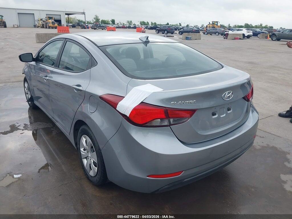 5NPDH4AE4GH758030 2016 HYUNDAI ELANTRA photo no. 3