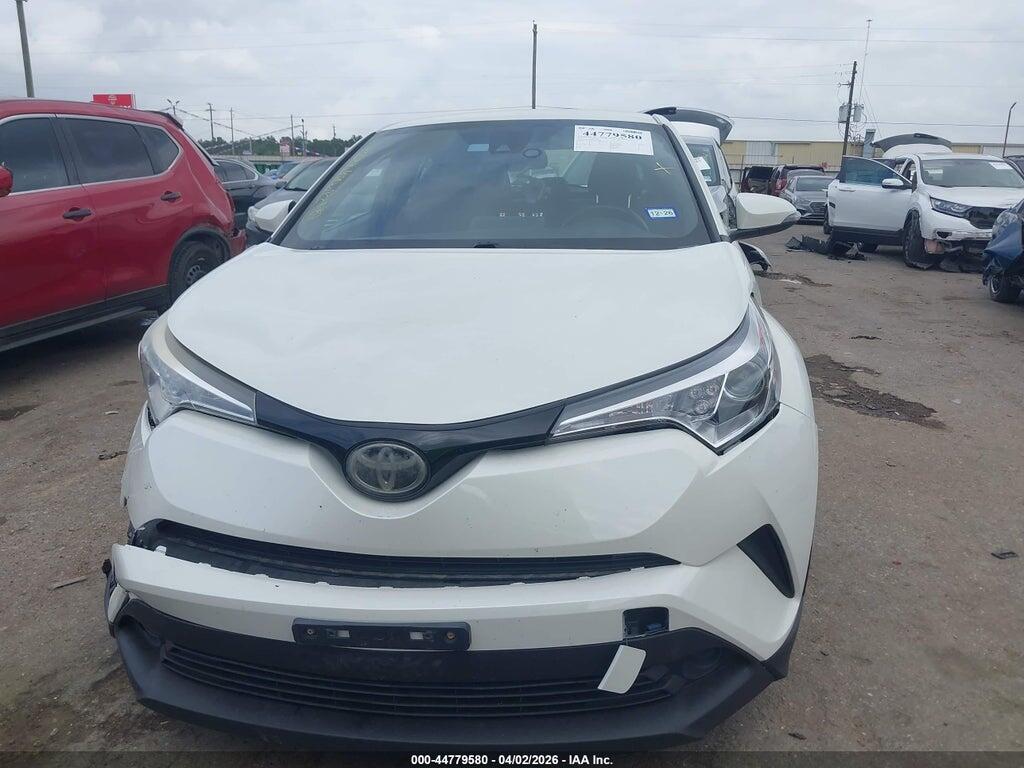 NMTKHMBX8JR015958 2018 TOYOTA C-HR photo no. 12