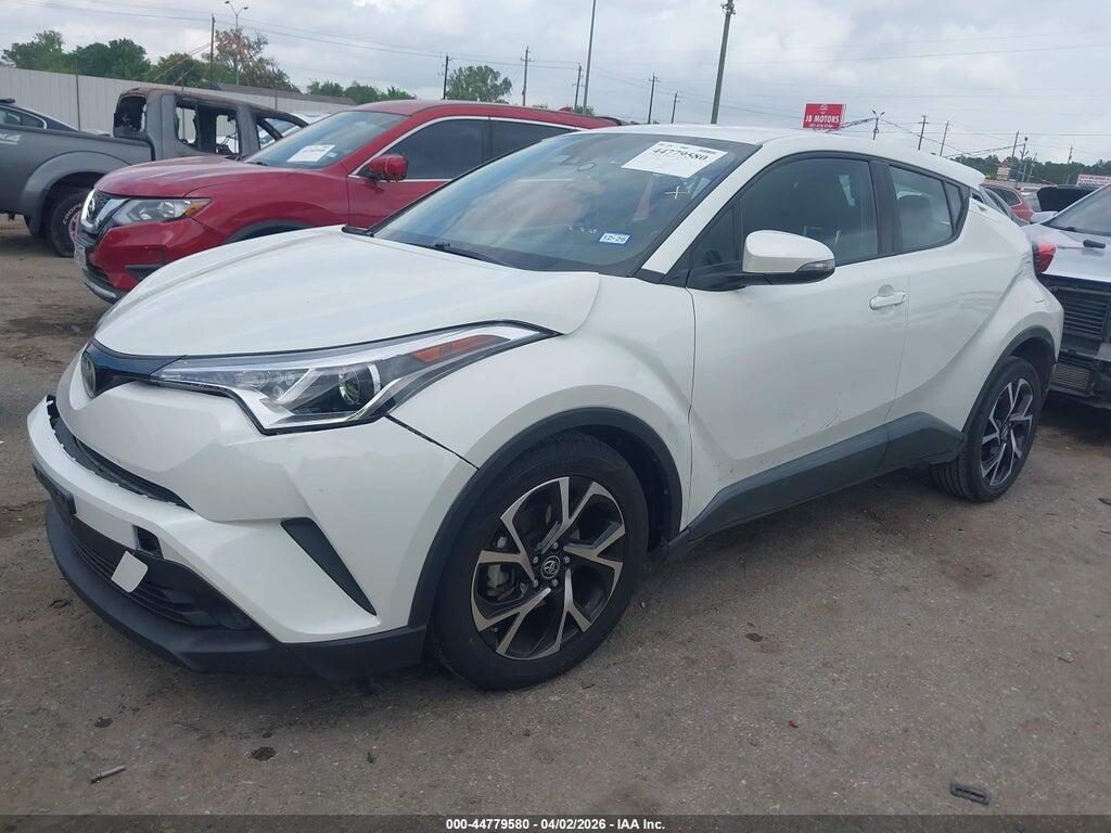 NMTKHMBX8JR015958 2018 TOYOTA C-HR photo no. 2