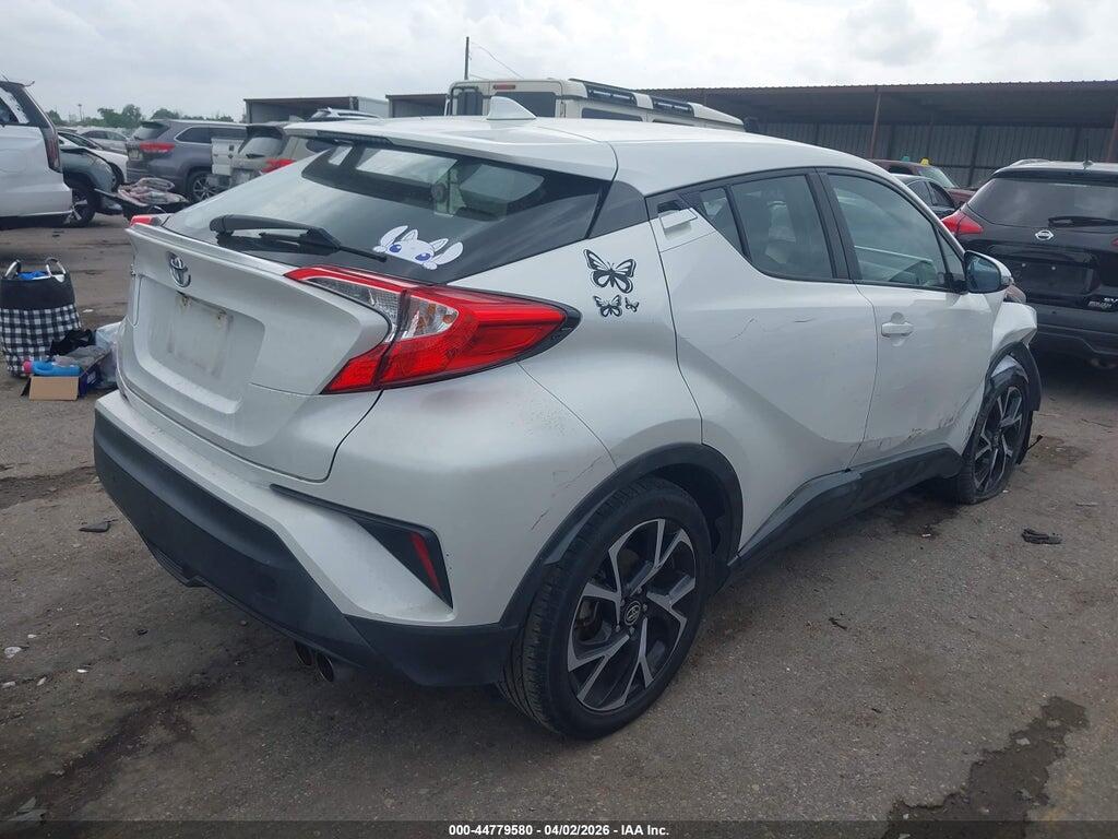 NMTKHMBX8JR015958 2018 TOYOTA C-HR photo no. 4