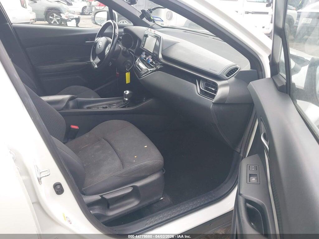 NMTKHMBX8JR015958 2018 TOYOTA C-HR photo no. 5