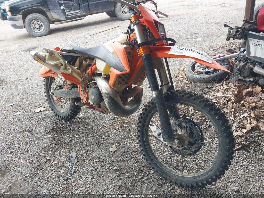 VBKXWM235NM365008 2022 KTM 300 photo no. 1