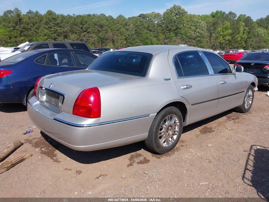2LNBL8CV6AX750748 2010 LINCOLN TOWN CAR photo no. 4
