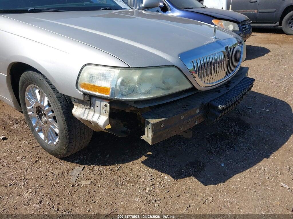2LNBL8CV6AX750748 2010 LINCOLN TOWN CAR photo no. 6