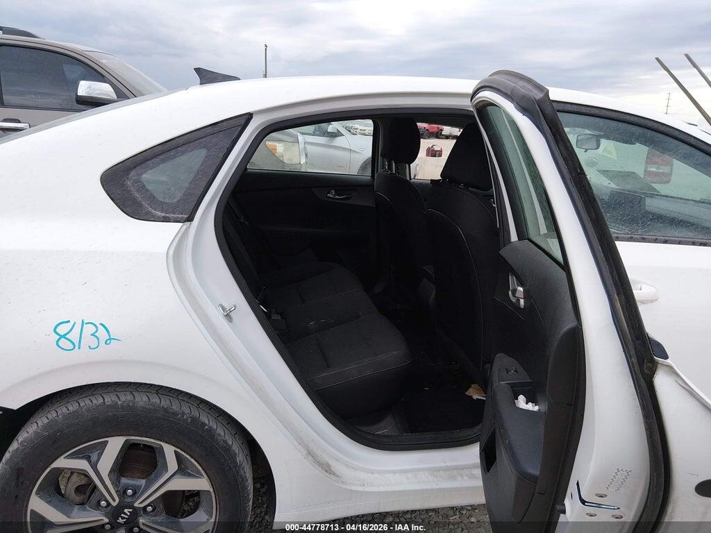3KPF24AD6ME298693 2021 KIA FORTE photo no. 8
