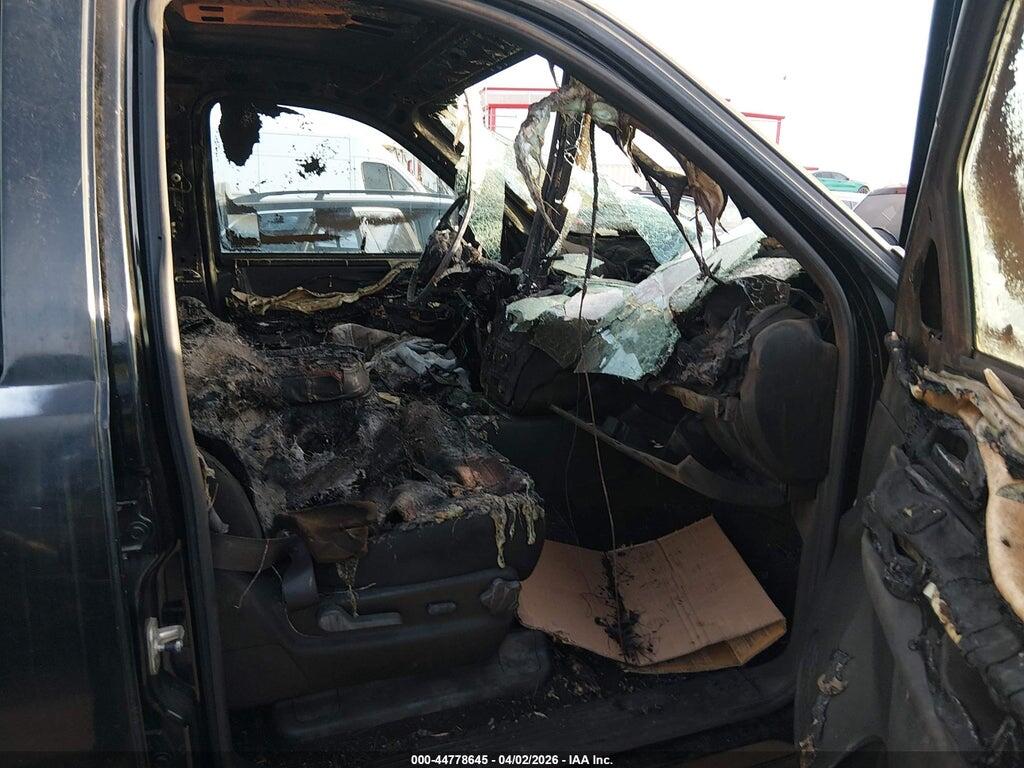 1GNSCAE07BR253336 2011 CHEVROLET TAHOE photo no. 5
